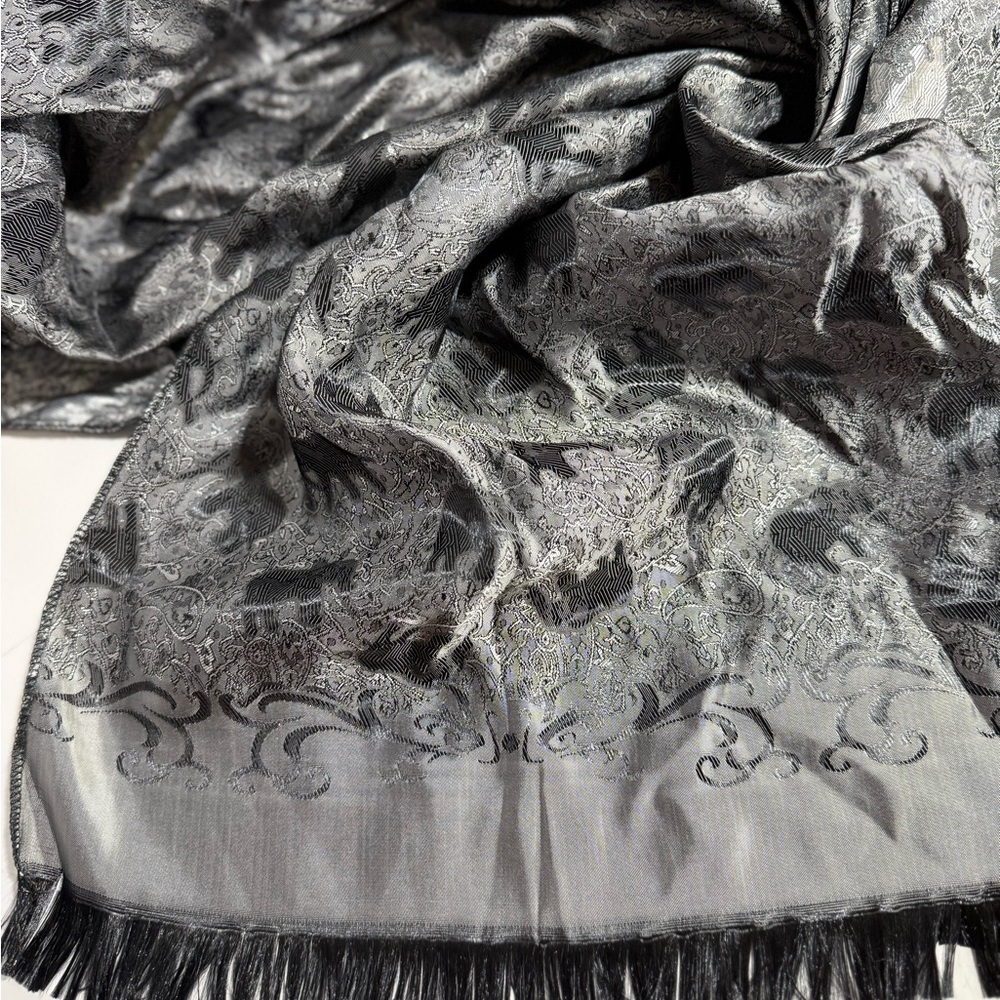 Elegant Elephant Patterned silk Scarf - Picture 3 of 6